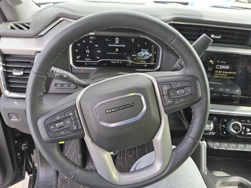 Used 2025 GMC Sierra 3500 Denali w/ Denali Reserve Package AWD/4WD image 7