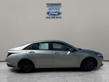 Used 2023 Hyundai Elantra SEL image 4