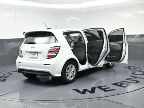 Used 2017 Chevrolet Sonic LT FWD image 26