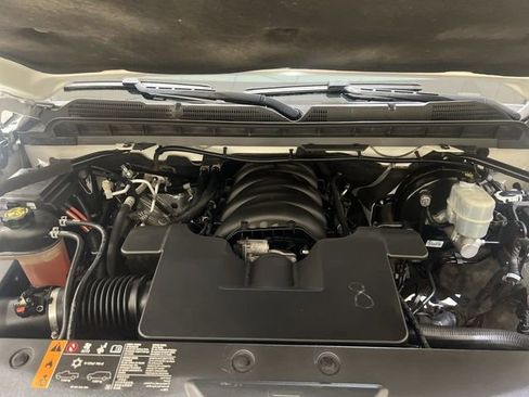 Used 2018 Chevrolet Silverado 1500 LT w/ Texas Edition image 26