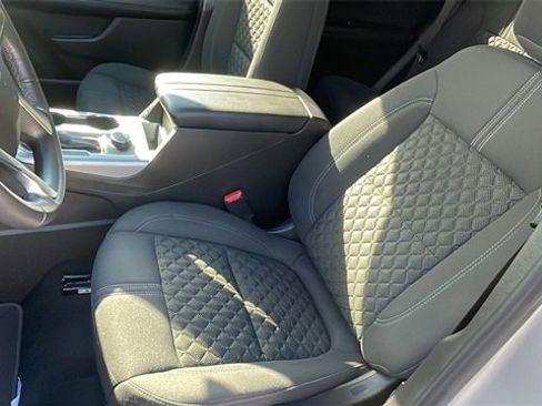 Used 2020 Chevrolet Blazer LT image 11