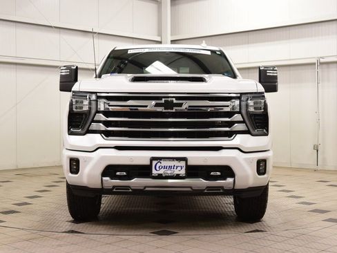 Used 2024 Chevrolet Silverado 2500 High Country w/ High Country Premium Package image 2