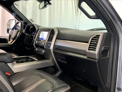 Used 2021 Ford F250 Platinum w/ Tremor Off-Road Package image 28