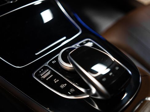 Used 2017 Mercedes-Benz E 300 image 31