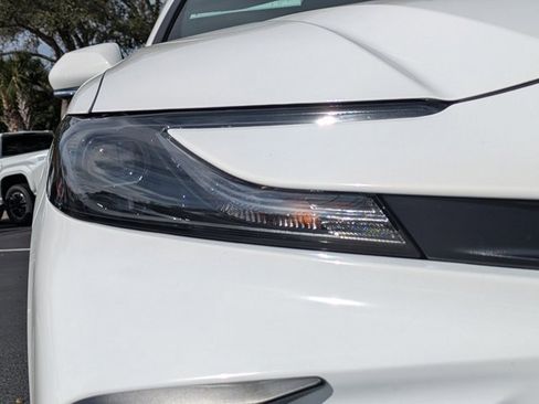 New 2026 Toyota Camry SE image 10