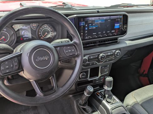Used 2024 Jeep Wrangler Sport AWD/4WD image 12