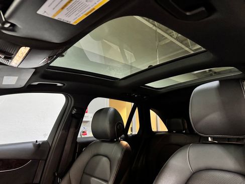 Used 2019 Mercedes-Benz GLC 300 4MATIC image 26