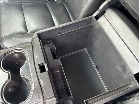 Used 2020 Chevrolet Suburban LT RWD image 26
