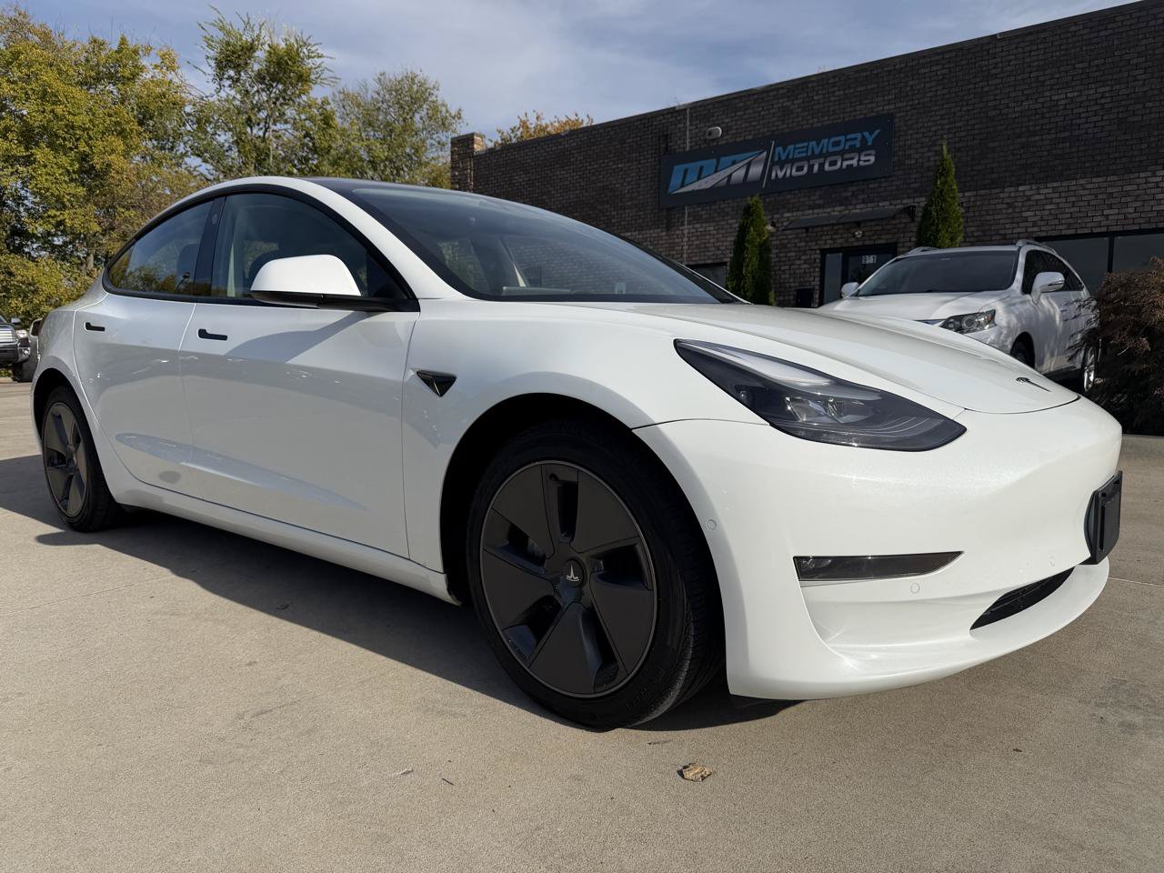 Used 2022 Tesla Model 3 Long Range AWD/4WD image 1