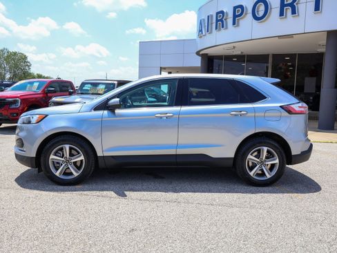 Used 2024 Ford Edge SEL w/ Convenience Package AWD/4WD image 2
