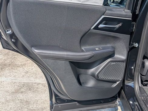 New 2025 Mitsubishi Outlander ES image 23