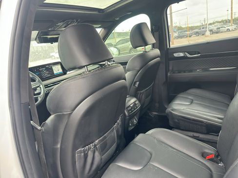Used 2023 Hyundai Palisade Calligraphy w/ Cargo Package image 4