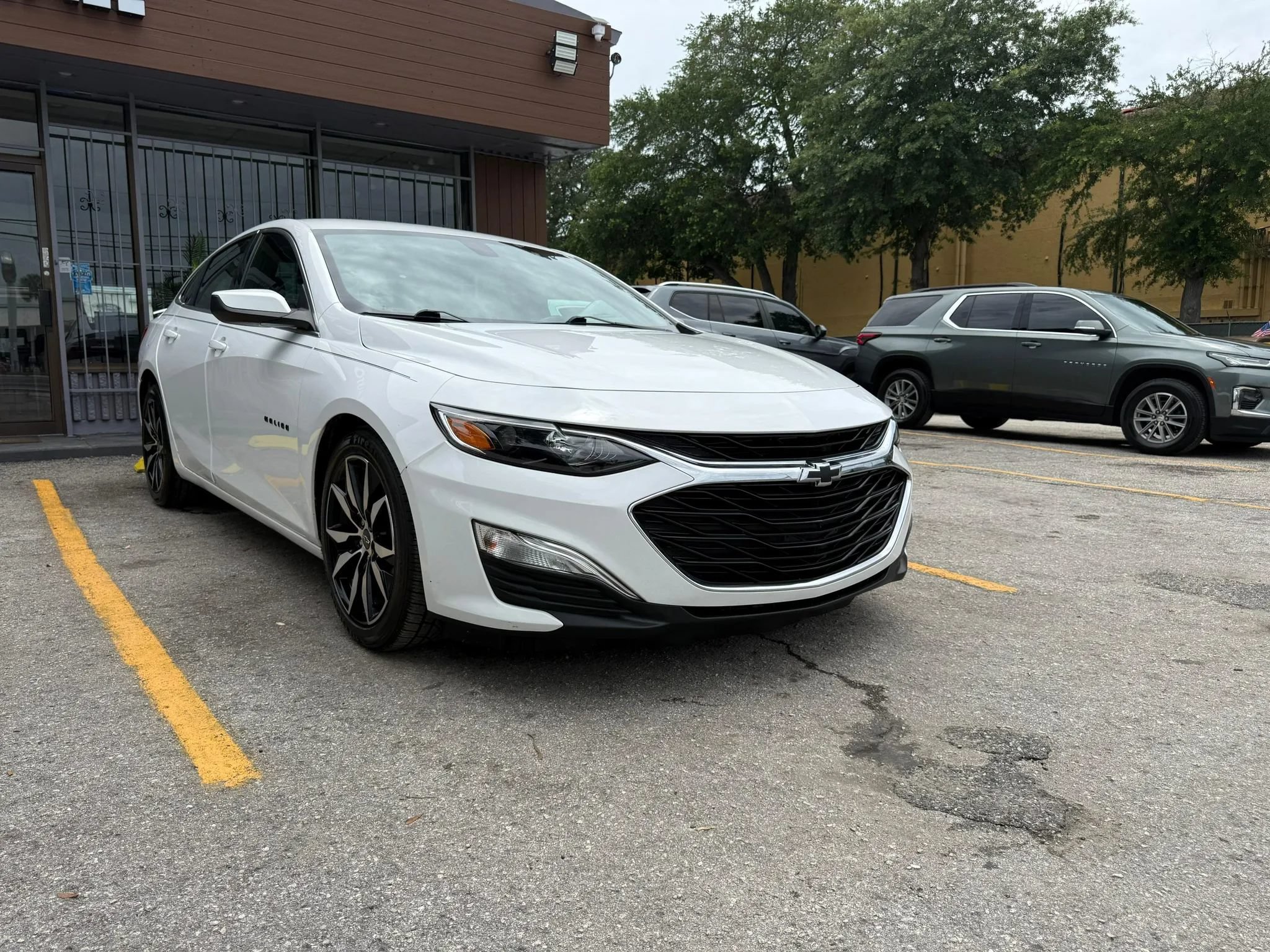 Used 2020 Chevrolet Malibu RS FWD image 3