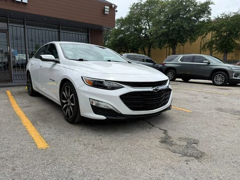 Used 2020 Chevrolet Malibu RS FWD image 3