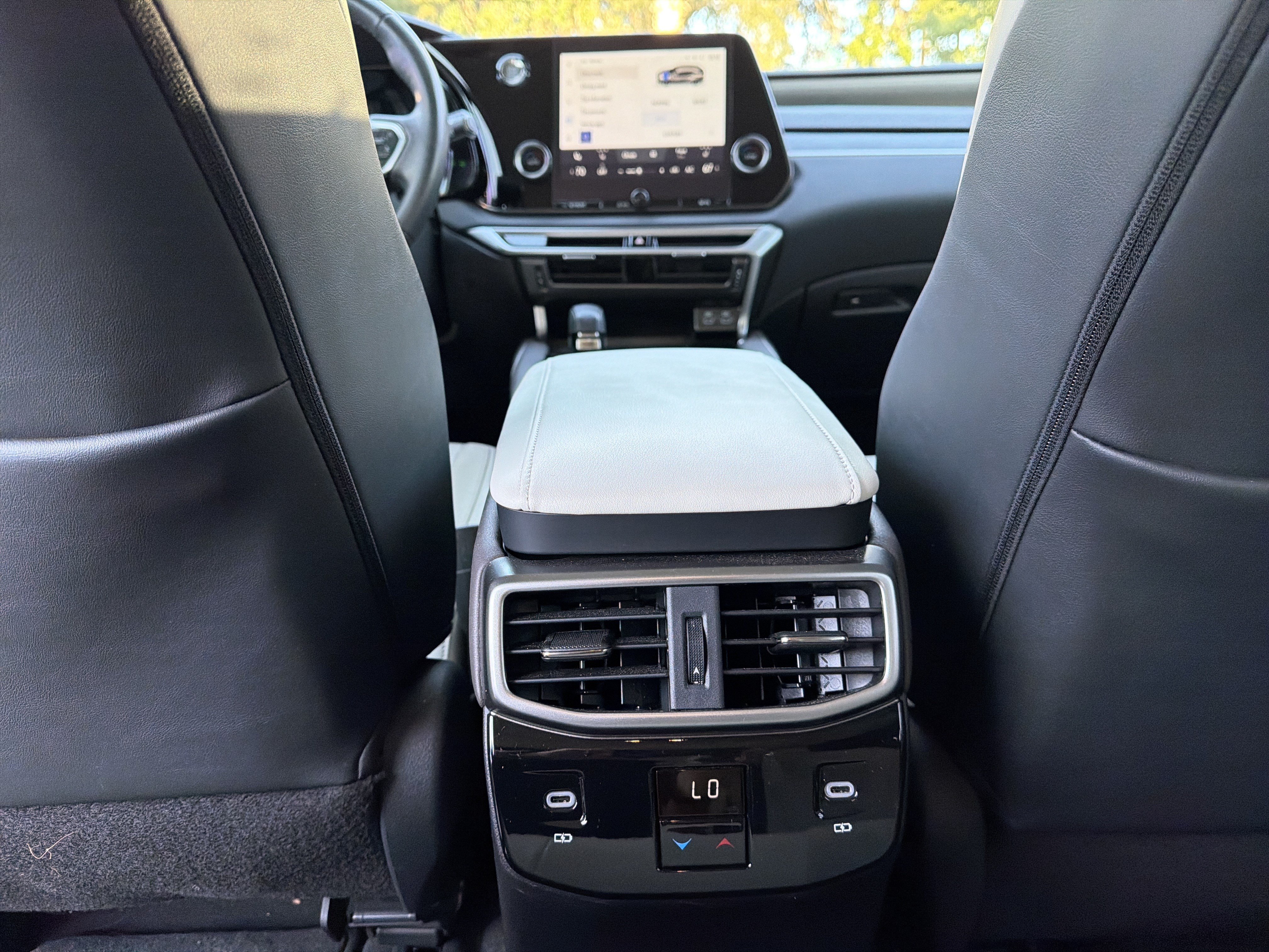 Certified 2024 Lexus RX 350 FWD w/ Technology Package image 34