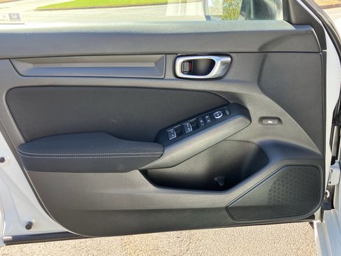 Used 2025 Honda Civic Sport image 14