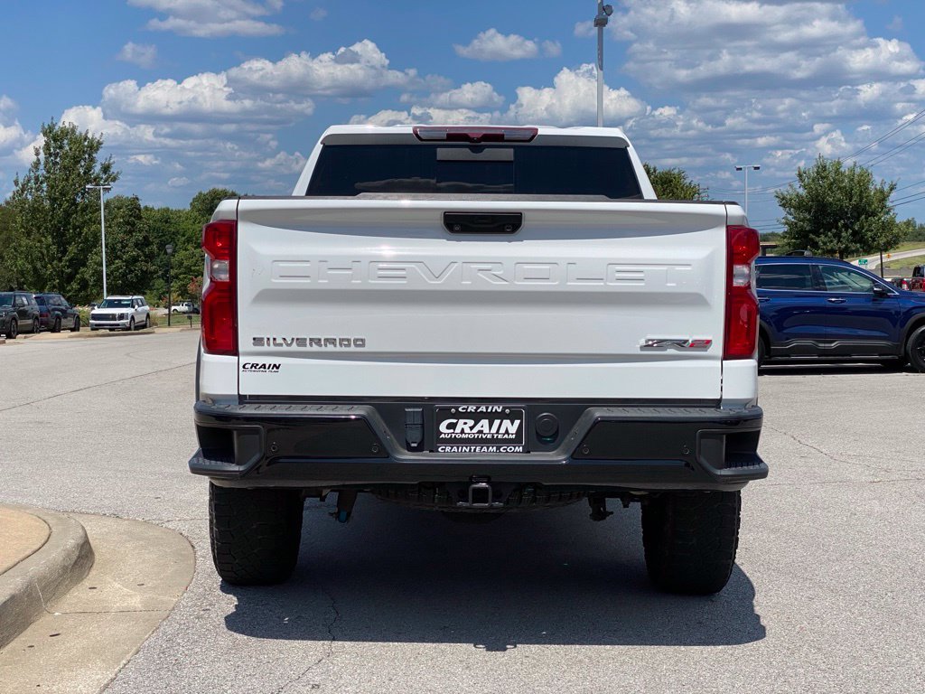 Used 2023 Chevrolet Silverado 1500 ZR2 AWD/4WD image 6