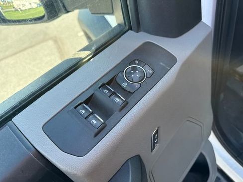 Used 2020 Ford F550 4x4 SuperCab Super Duty image 16