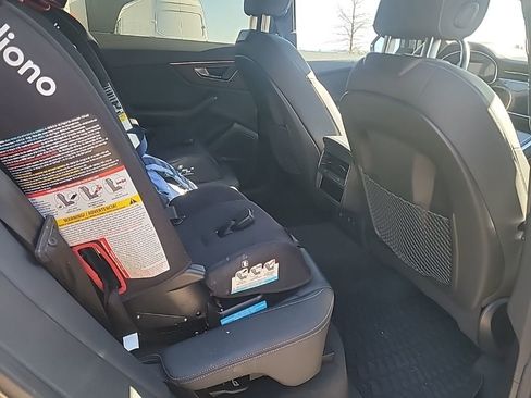 Used 2021 Audi Q8 Premium Plus w/ Premium Plus Package image 20