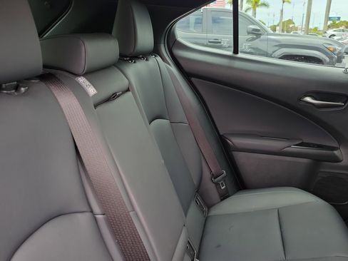 Used 2023 Lexus UX 250h FWD image 15