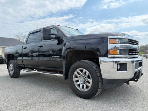 Used 2015 Chevrolet Silverado 2500 LT w/ LT Convenience Package image 8