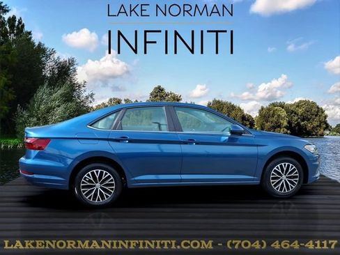 Used 2020 Volkswagen Jetta SE w/ SE Cold Weather Package FWD image 25