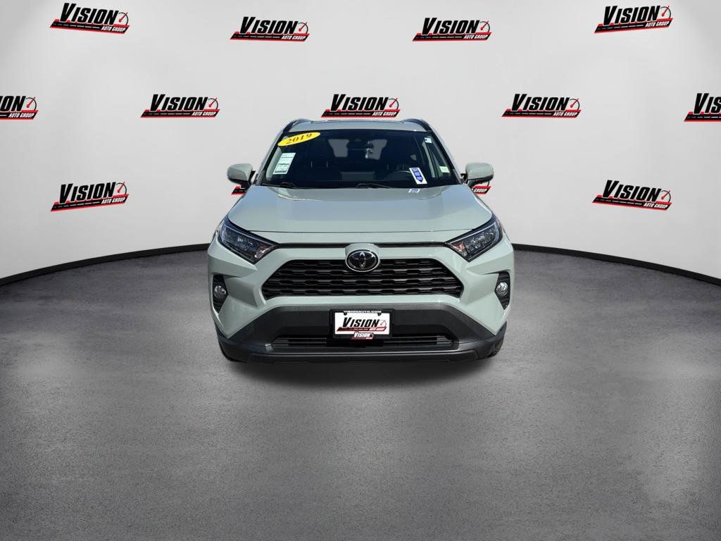 Used 2019 Toyota RAV4 XLE Premium AWD/4WD image 8