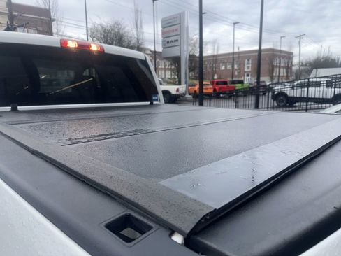 Used 2022 RAM 1500 Classic SLT w/ Electronics Convenience Group image 8