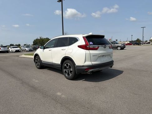 Used 2018 Honda CR-V Touring image 3