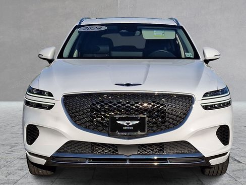 Certified 2024 Genesis GV70 2.5T w/ Select Package AWD/4WD image 2