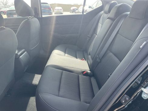 Used 2025 Nissan Altima 2.5 SV image 27