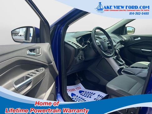 Used 2016 Ford Escape SE FWD image 2