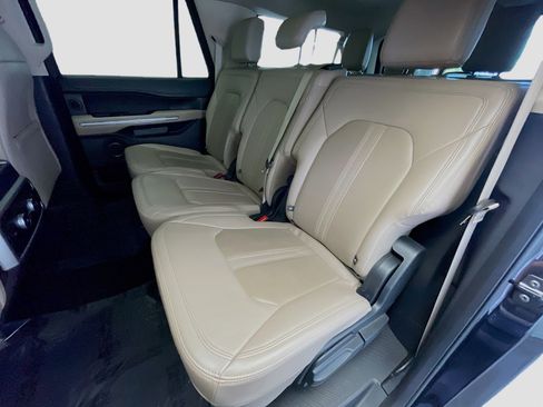 Used 2024 Ford Expedition Max Limited image 17