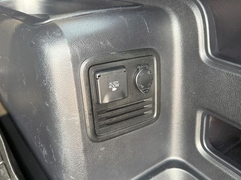 Used 2013 Toyota 4Runner SR5 w/ Convenience Pkg AWD/4WD image 32