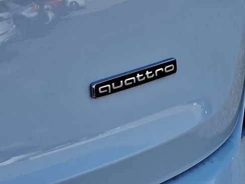 Certified 2023 Audi Q7 2.0T Premium w/ Towing Package image 33