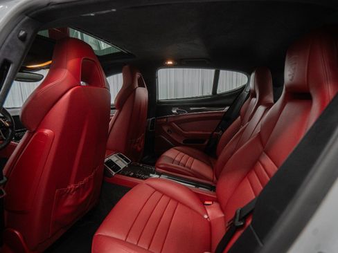 Used 2016 Porsche Panamera GTS AWD/4WD image 19