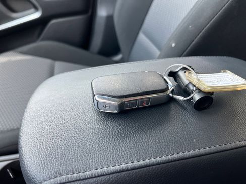 Used 2025 Kia Soul LX w/ LX Technology Package image 21