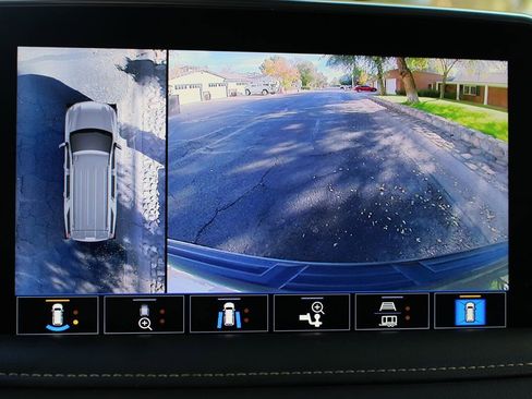 Used 2021 Chevrolet Tahoe Premier w/ Premium Package image 41