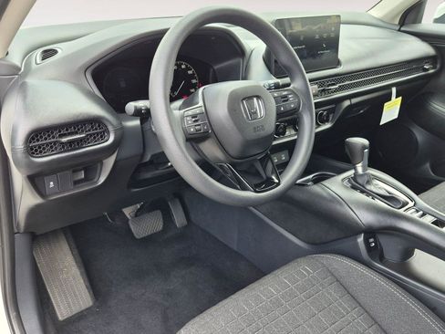 Certified 2026 Honda HR-V LX image 9