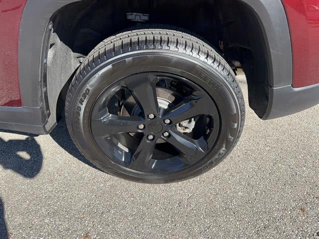 Used 2026 Jeep Grand Cherokee Limited w/ Limited Altitude Package AWD/4WD image 9