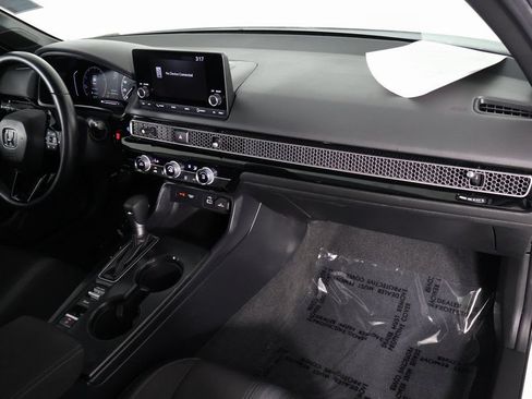Used 2024 Honda Civic Sport image 9
