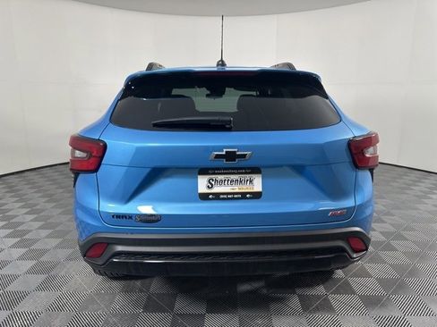 New 2026 Chevrolet Trax RS w/ Sunroof Package image 4