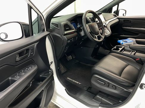 Used 2024 Honda Odyssey Sport image 23