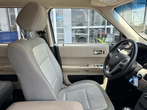 Used 2014 Ford Flex SE FWD image 11