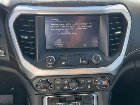 Certified 2023 GMC Acadia SLT image 20