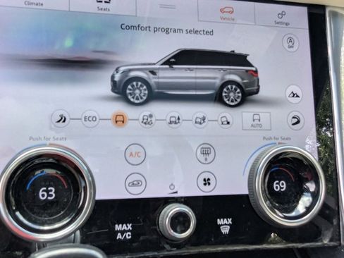 Used 2019 Land Rover Range Rover Sport Supercharged AWD/4WD image 12