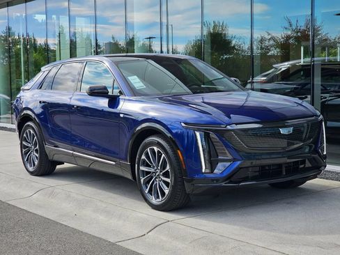 New 2026 Cadillac Lyriq Sport AWD/4WD image 7