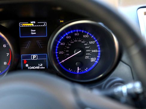 Used 2017 Subaru Outback 3.6R Limited image 14