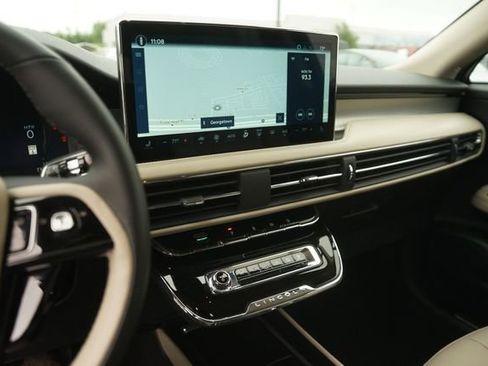 Used 2026 Lincoln Corsair Premiere AWD/4WD image 26
