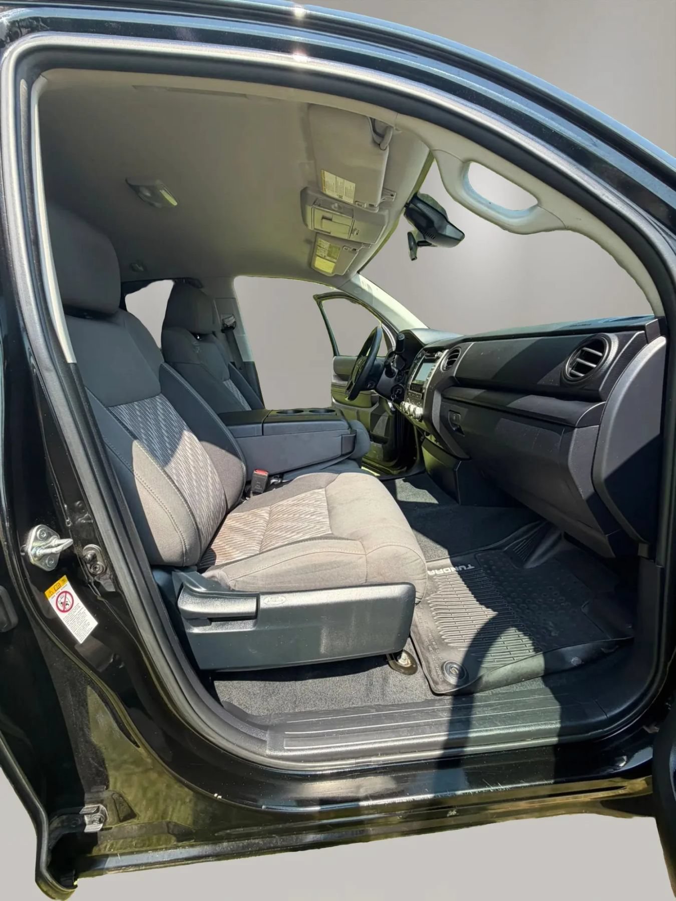 Used 2018 Toyota Tundra SR AWD/4WD image 10
